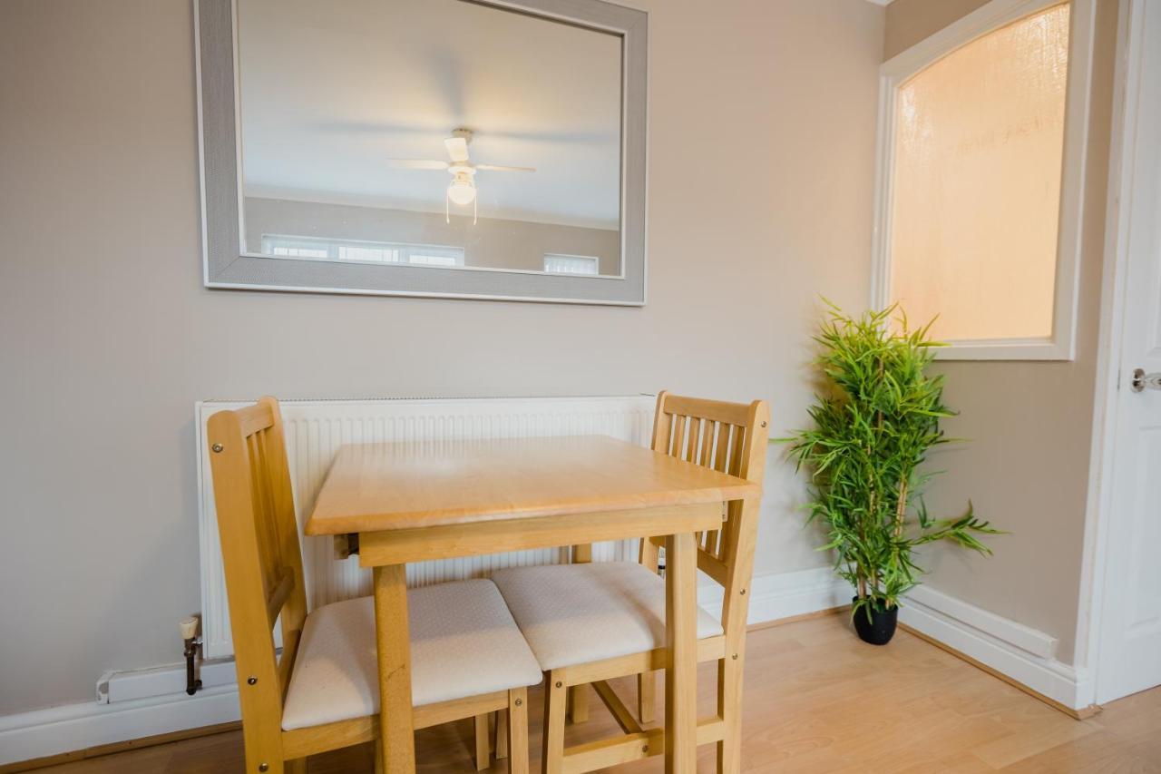 Hullidays - Hymers Apartment Кингстън ъпон Хъл Екстериор снимка