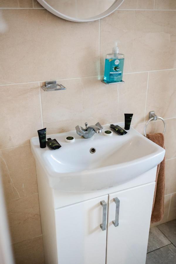 Hullidays - Hymers Apartment Кингстън ъпон Хъл Екстериор снимка